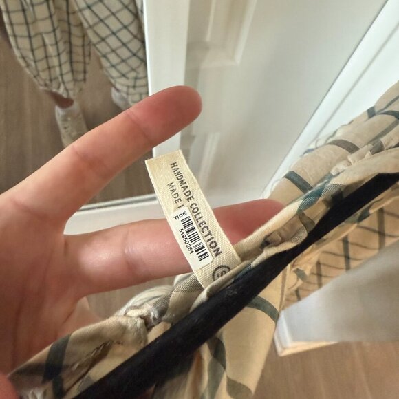 Mirth Windowpane Long Sleeve Blouse Size Small Color Cream Black/Grey - Picture 5 of 6